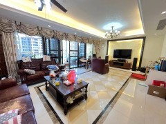 万科翡丽山 5房2厅  精装修朝南 租金8000元/月